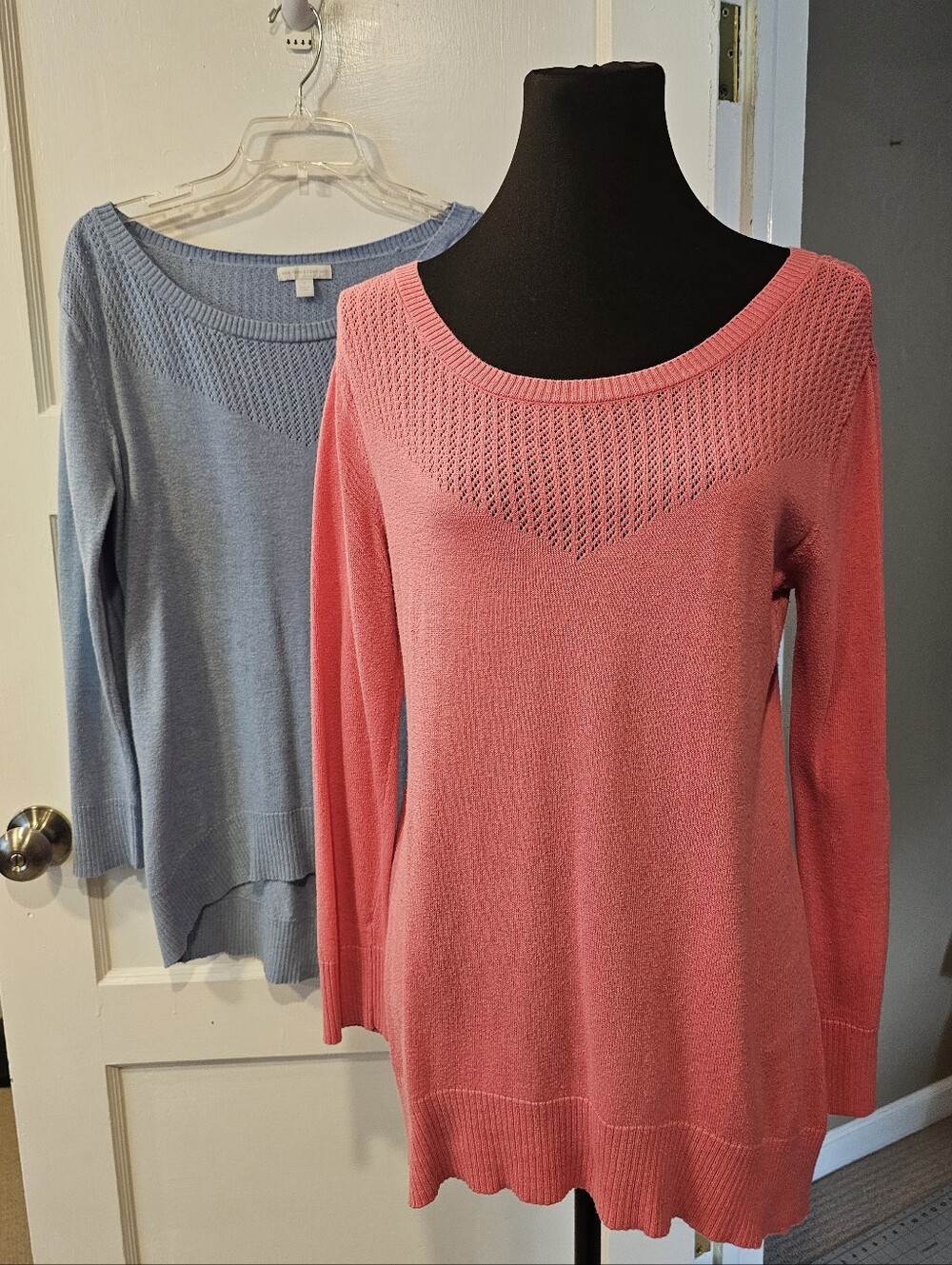 New York & Company Scoop Neck Knit Tunic Sweater Bundle